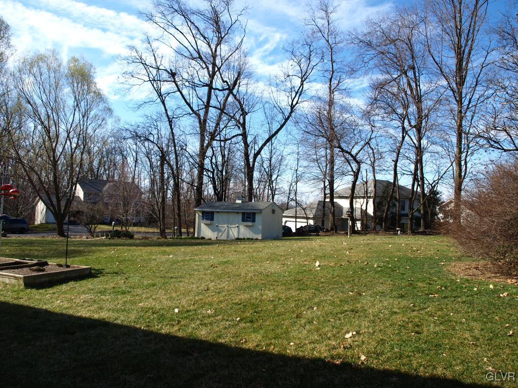 214 Elm Road Allentown, PA 18104 - Photo 30 of 37 Yard