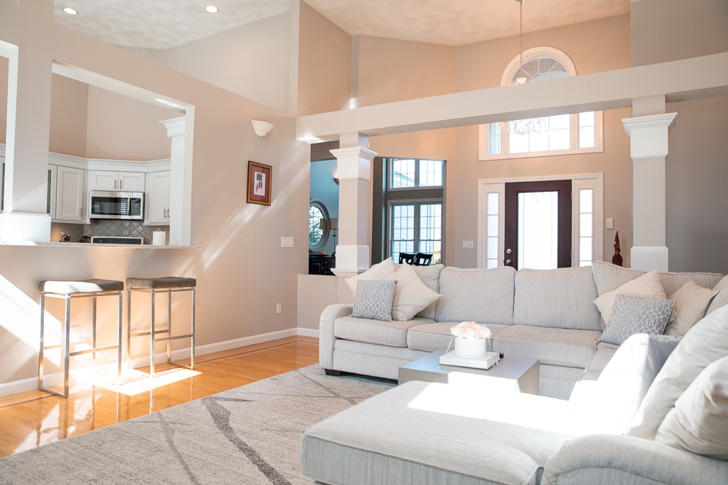 25 Hummingbird Lane Cranston, RI 02921 - Photo 6 of 49 Gallery Image 6