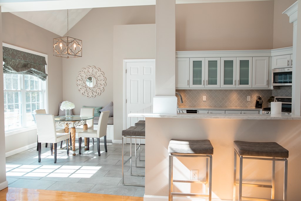 25 Hummingbird Lane Cranston, RI 02921 - Photo 8 of 49 Gallery Image 8