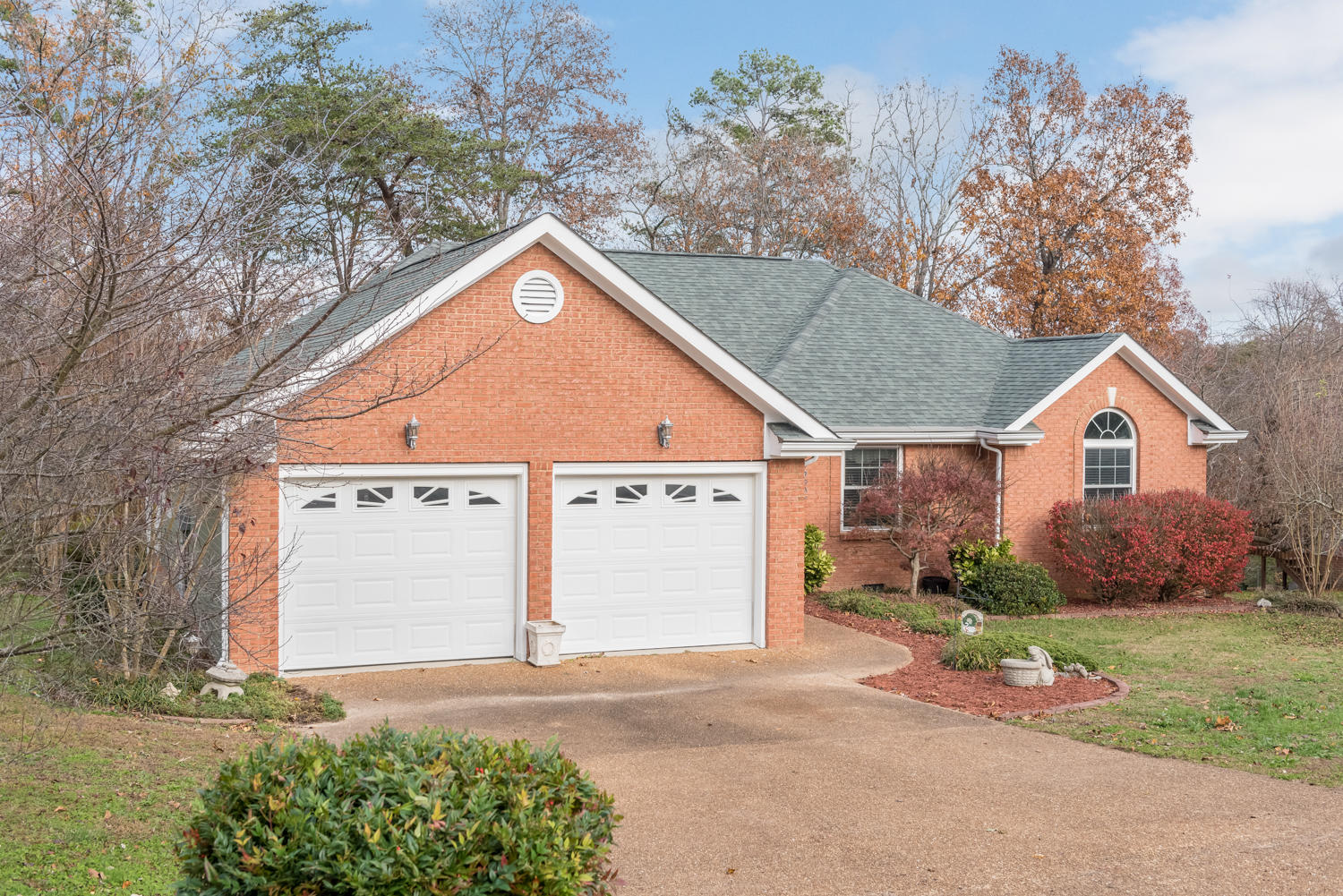 6529 Rolling River Road Harrison, TN 37341 - Photo 3 of 31 Move In Ready