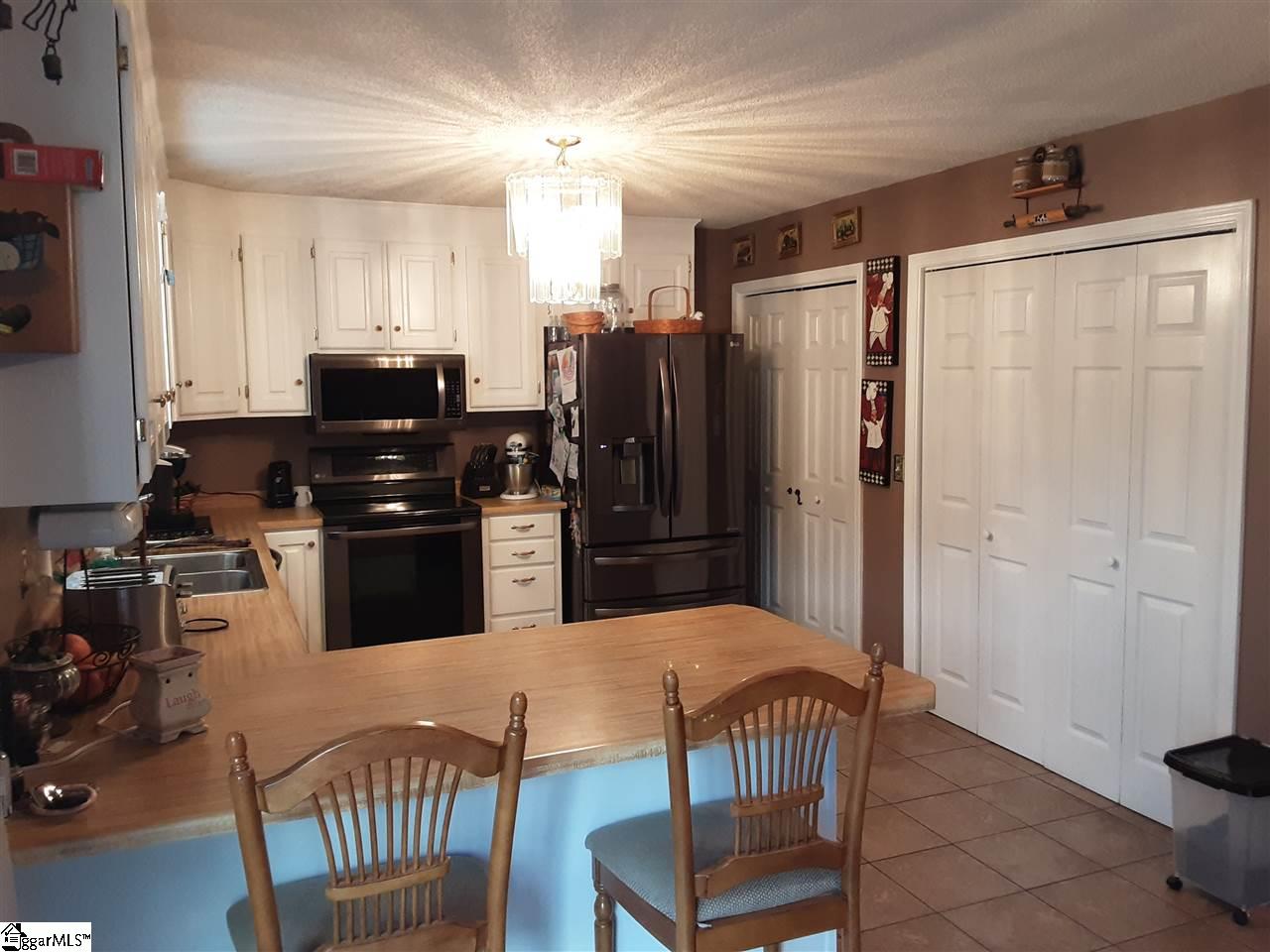 1574 Cedar Rock Church Road Easley, SC 29640 - Photo 9 of 25 Gallery Image 9