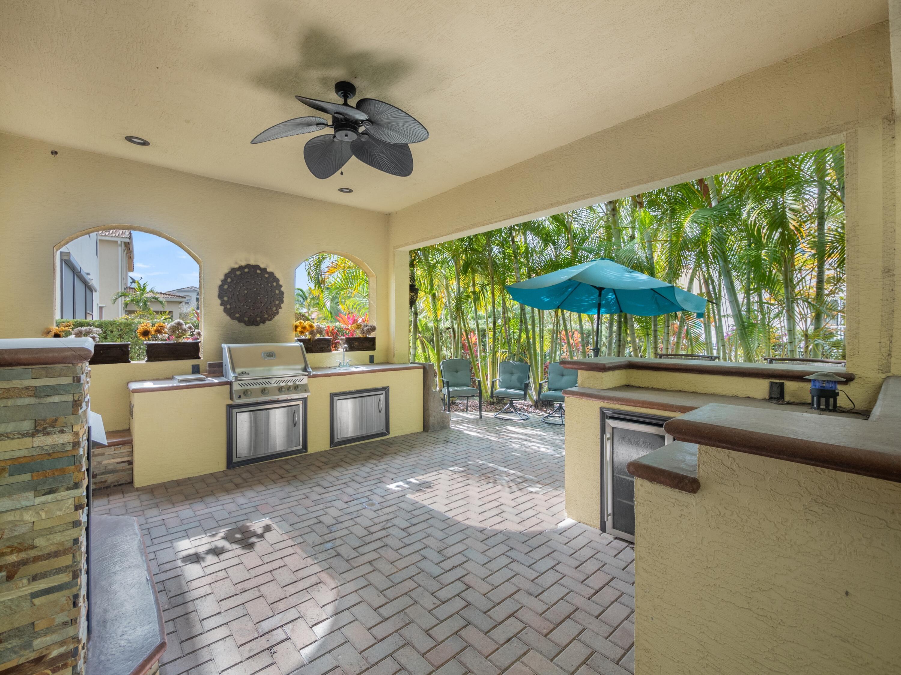 11423 Southwest Fieldstone Way Port St. Lucie, FL 34987 - Photo 27 of 31 outdoor kitchen