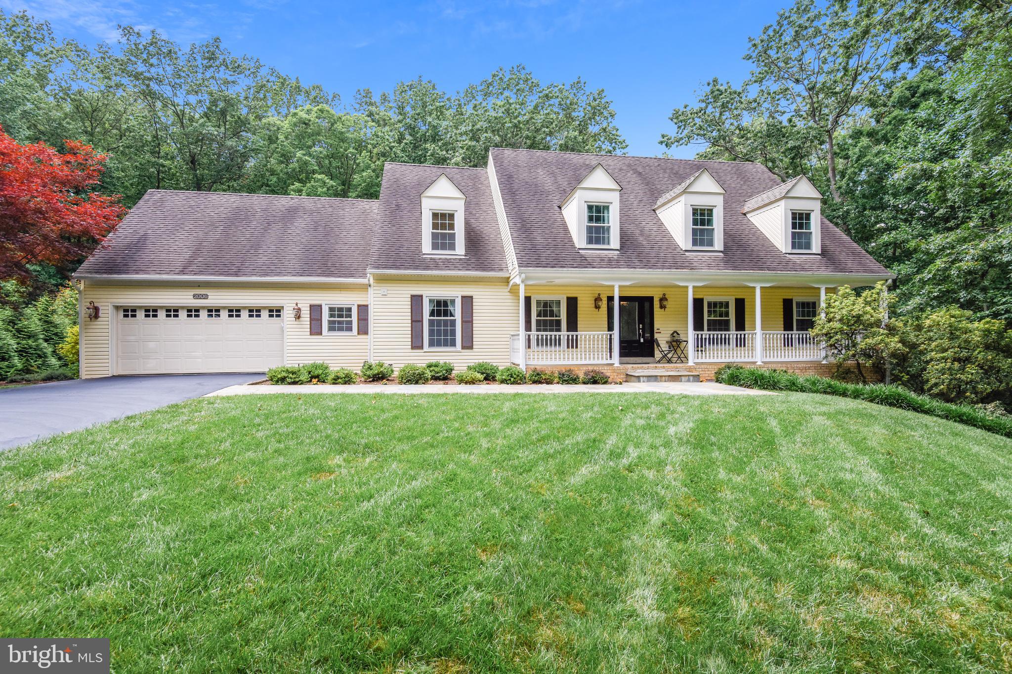 2006 Roundhouse Road Vienna, VA 22181 - Photo 3 of 47 Nearly 5,000 finished sqft