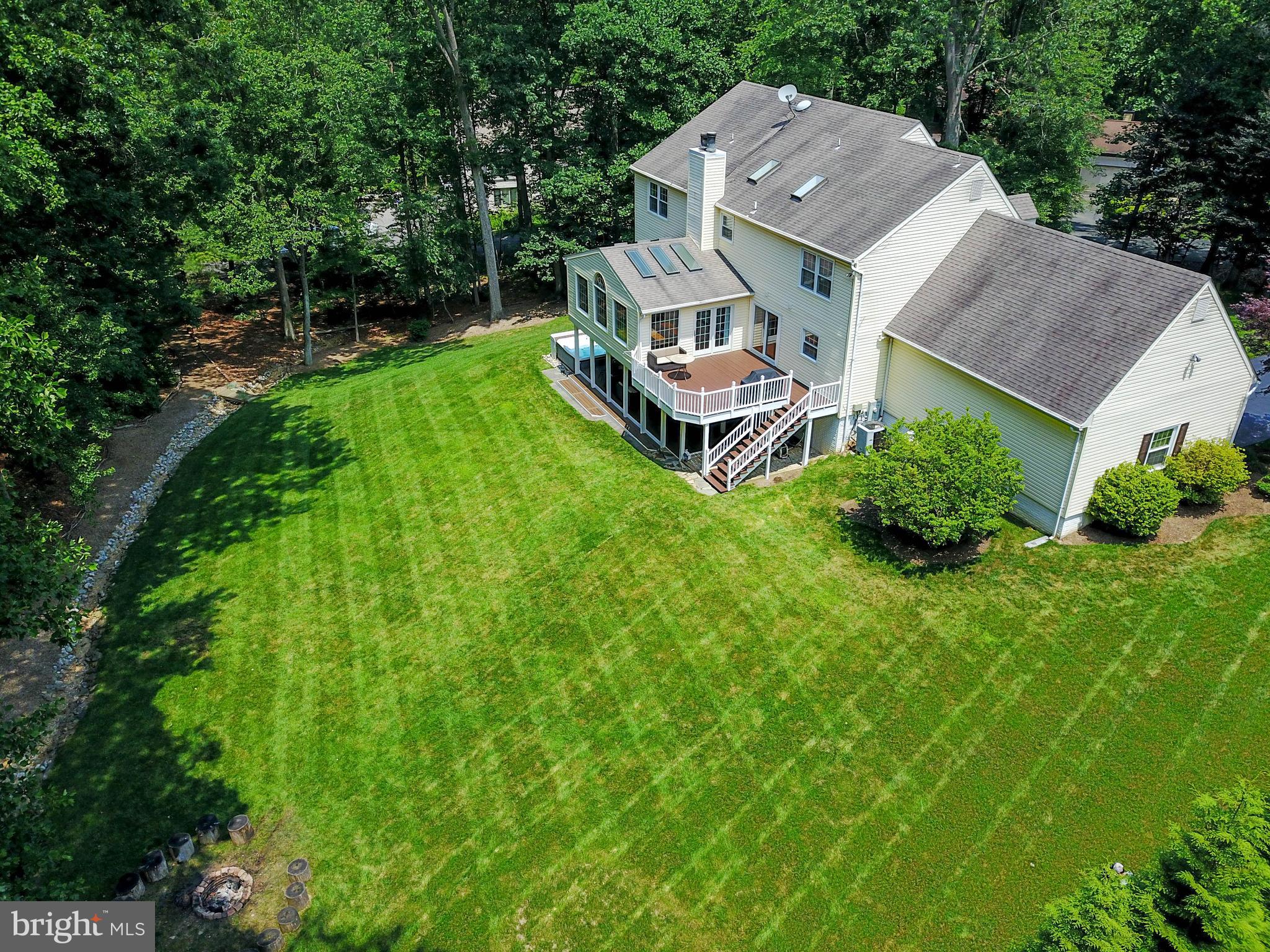 2006 Roundhouse Road Vienna, VA 22181 - Photo 38 of 47 Heavily treed yard for privacy