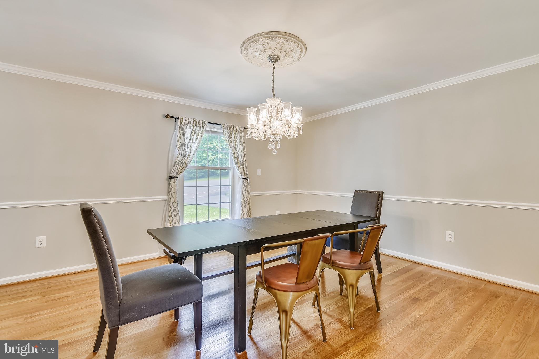 2006 Roundhouse Road Vienna, VA 22181 - Photo 9 of 47 Formal dining room
