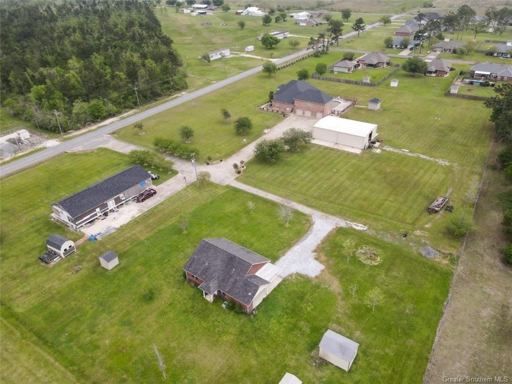 5761 Amoco Road Iowa, LA 70647 - Photo 3 of 38