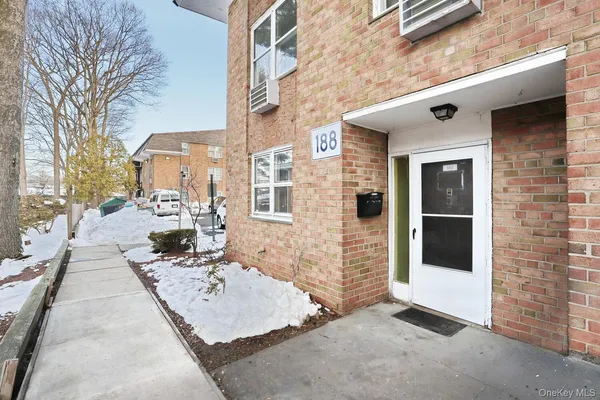 $615,000 | 188 Kearsing Parkway, Monsey, NY 10952