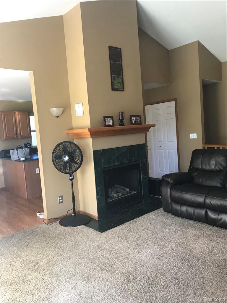 1164 East Gunn Road Rochester, MI 48306 - Photo 14 of 36 image002.jpg