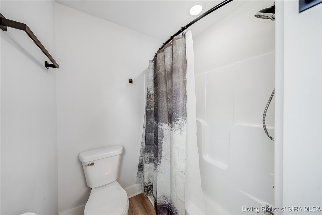 904 Assembly Road Jeffersonville, IN 47130 - Photo 36 of 50