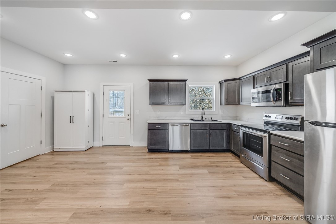 904 Assembly Road Jeffersonville, IN 47130 - Photo 8 of 50