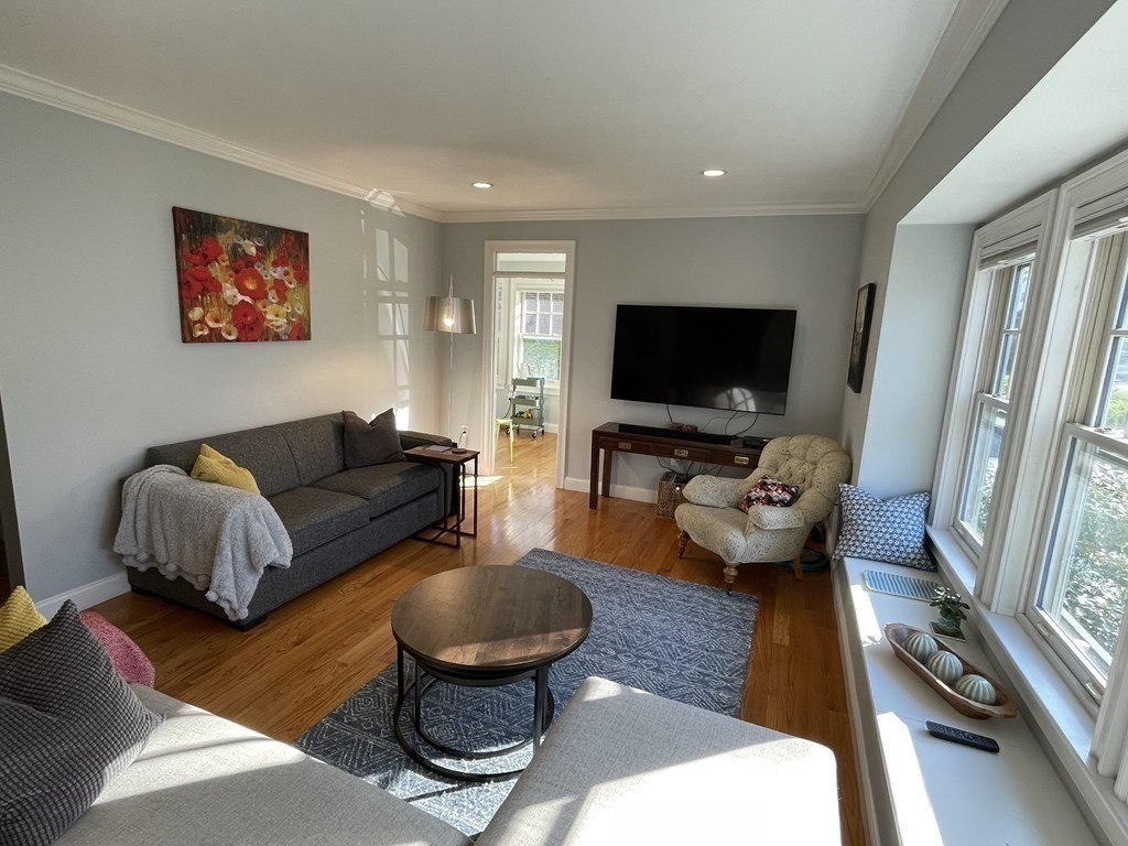 8 Arapahoe Road Newton, MA 02465 - Photo 4 of 26