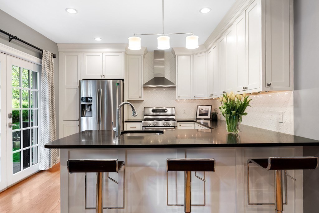 8 Arapahoe Road Newton, MA 02465 - Photo 9 of 26