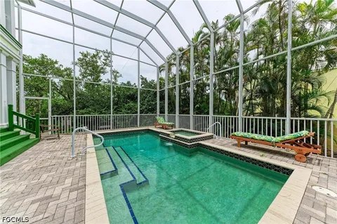 $1,749,000 | 793 Jungle Queen Way, Longboat Key, FL 34228