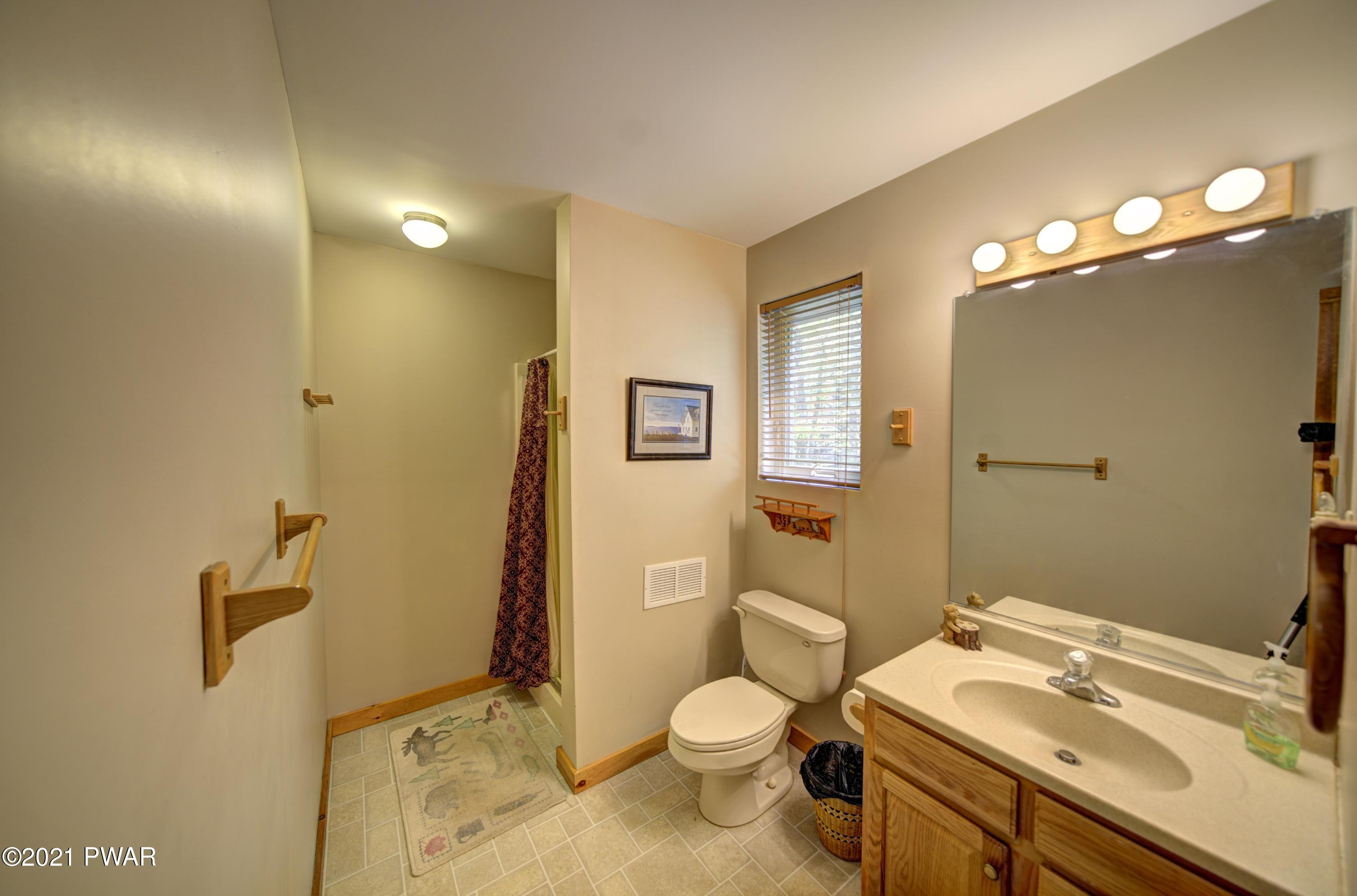 192 Pebble Rock Road Lackawaxen, PA 18435 - Photo 27 of 37