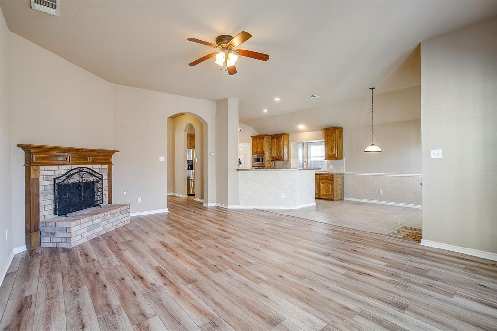 8205 Painted Tree Trail Fort Worth, TX 76131 - Photo 5 of 17