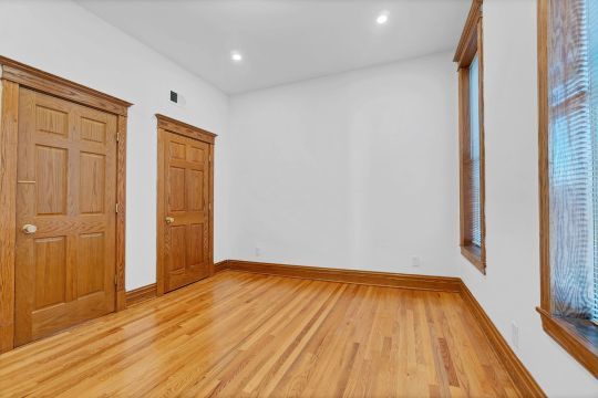 2239 North Clybourn Avenue, Unit 2 Chicago, IL 60614 - Photo 11 of 15