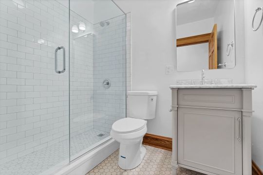2239 North Clybourn Avenue, Unit 2 Chicago, IL 60614 - Photo 14 of 15