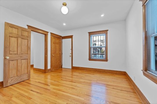 2239 North Clybourn Avenue, Unit 2 Chicago, IL 60614 - Photo 9 of 15