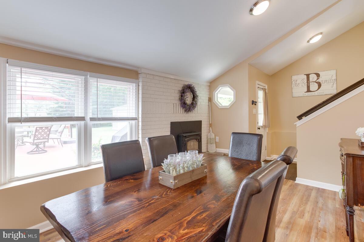 Dining room for entertaining