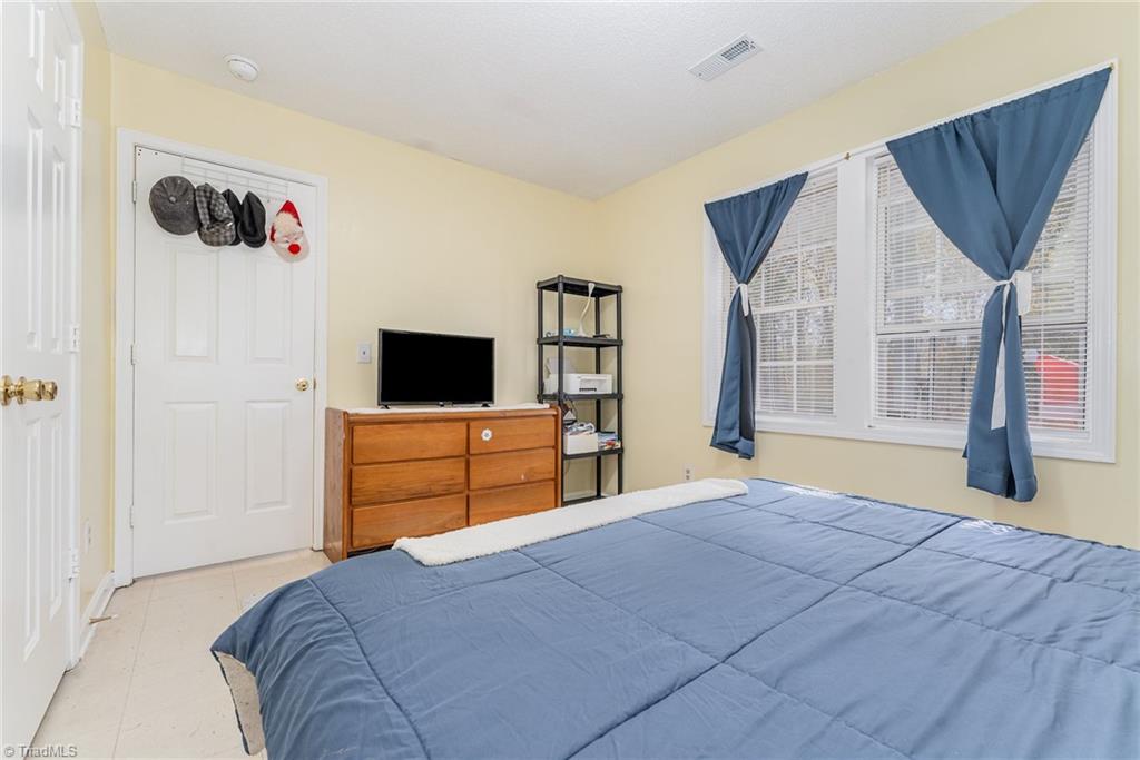 905 North Park Road Burlington, NC 27217 - Photo 14 of 22