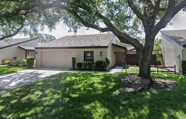 $2,500 | 3724 Glen Oaks Manor Drive, Sarasota, FL 34232