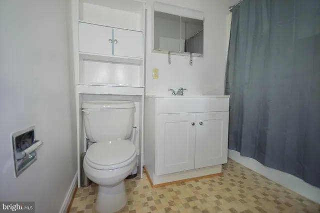 $1,100 | 203 West John Street, Unit 1, Martinsburg, WV 25401