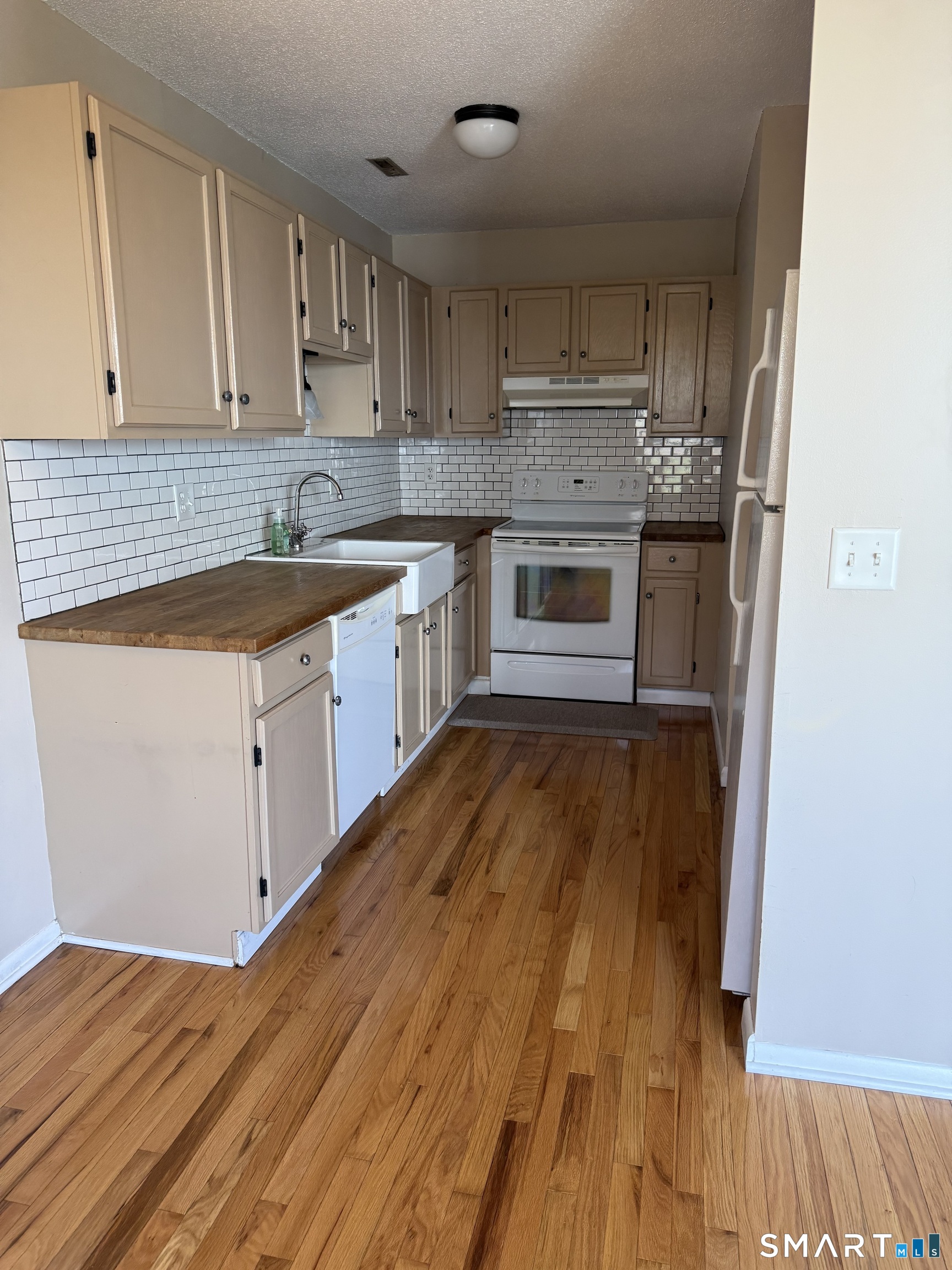 229 Branford Road, Unit 555 North Branford, CT 06471 - Photo 8 of 15
