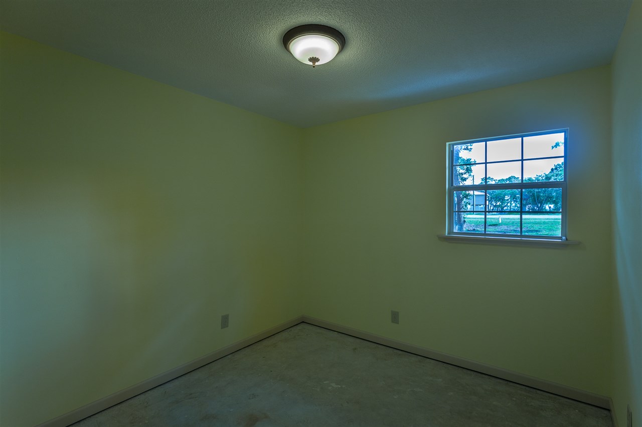 310 Mashes Sands Road Ochlockonee Bay, FL 32346 - Photo 14 of 23 Gallery Image 14