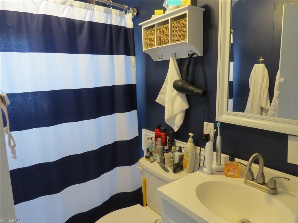 445 Simpson Road Stokesdale, NC 27357 - Photo 11 of 18 Gallery Image 11