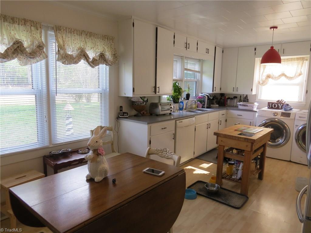 445 Simpson Road Stokesdale, NC 27357 - Photo 9 of 18 Gallery Image 9