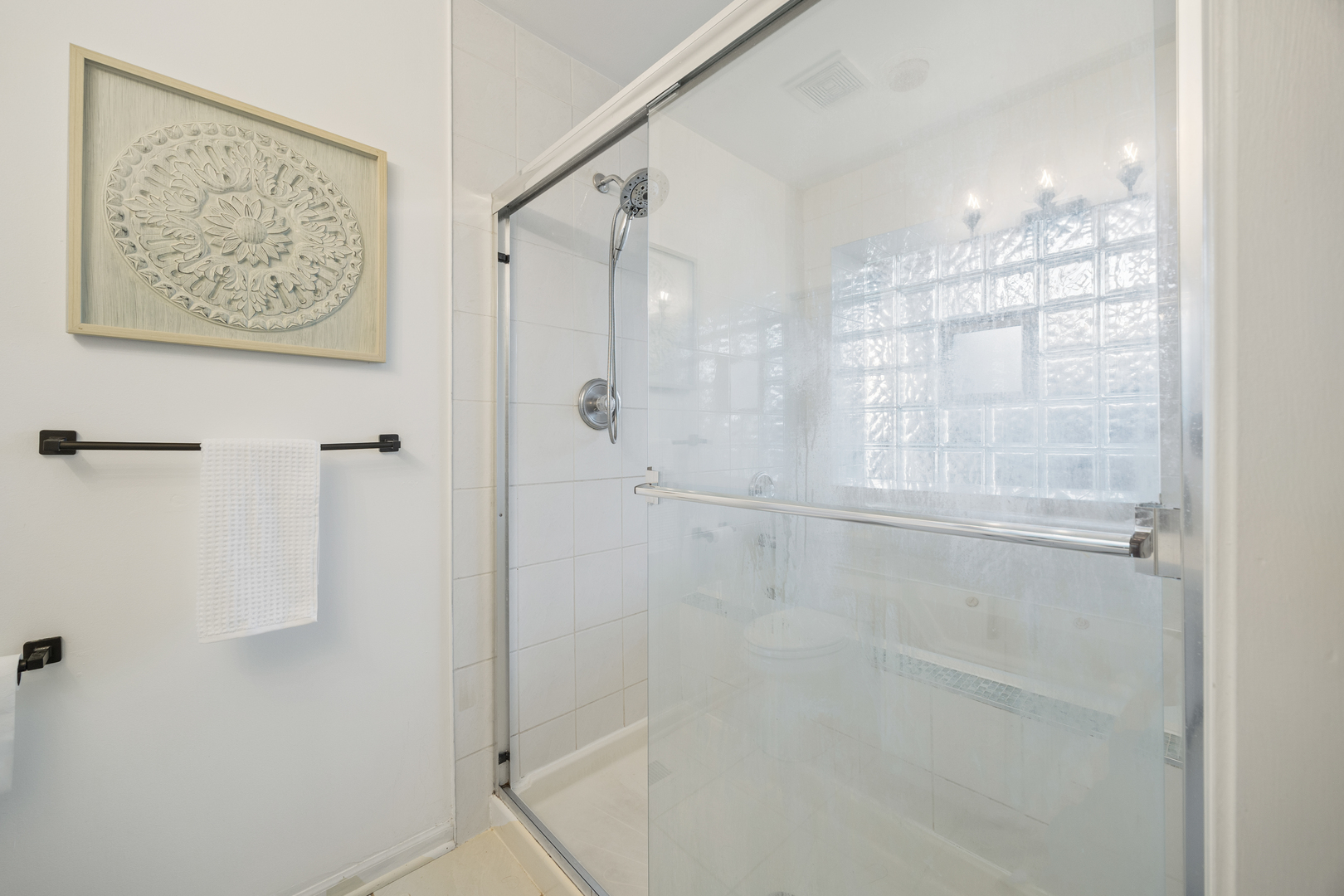 2106 West Erie Street, Unit 1E Chicago, IL 60612 - Photo 18 of 41 a bathroom with a shower