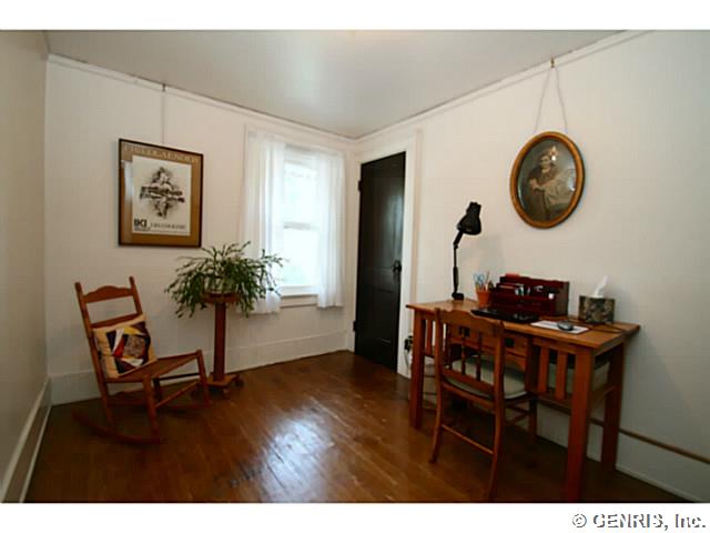 27 Winston Place Rochester, NY 14607 - Photo 11 of 13 Bedroom