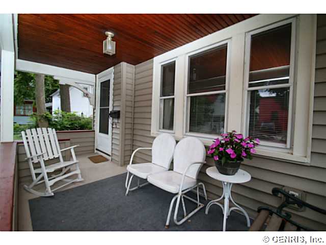 27 Winston Place Rochester, NY 14607 - Photo 2 of 13 Porch - Open
