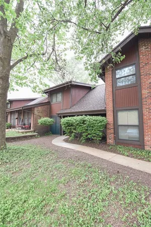 $100,000 | 4357 Tavistock Circle, St. Louis, MO 63129