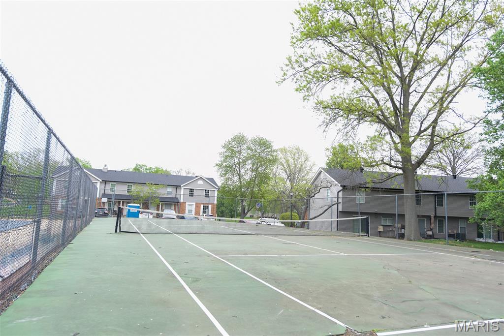 4357 Tavistock Circle St. Louis, MO 63129 - Photo 4 of 6