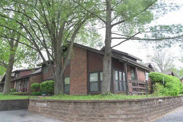 $100,000 | 4357 Tavistock Circle, St. Louis, MO 63129