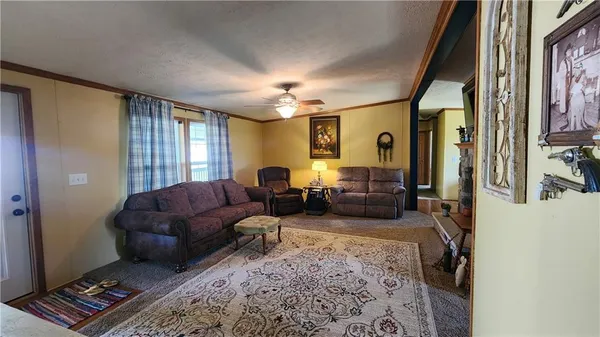 $249,000 | 402 West Corrine, Gallatin, MO 64640