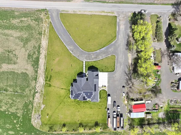 $1,200,000 | 2235 East 3100 South, Wendell, ID 83355