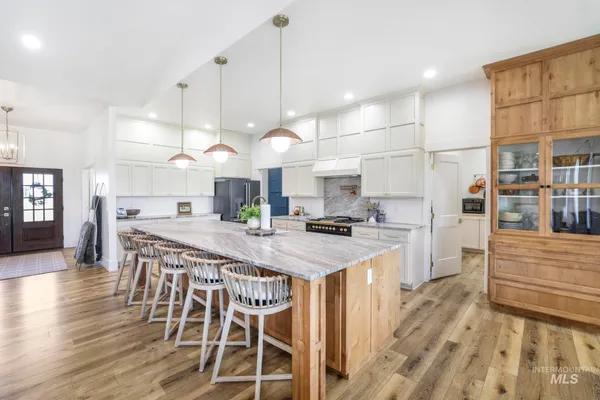 $1,200,000 | 2235 East 3100 South, Wendell, ID 83355