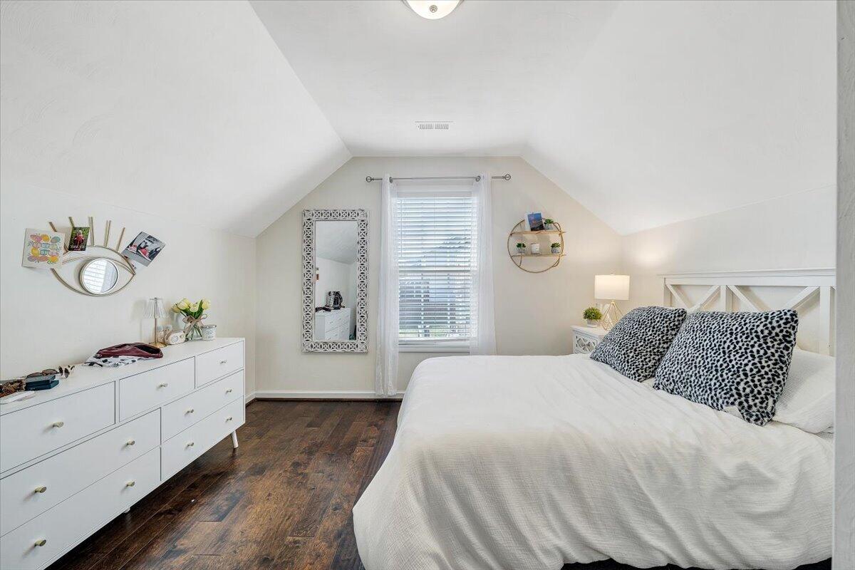 424 Cambridge Ct Road Vinton, VA 24179 - Photo 23 of 46 23-MIB08434