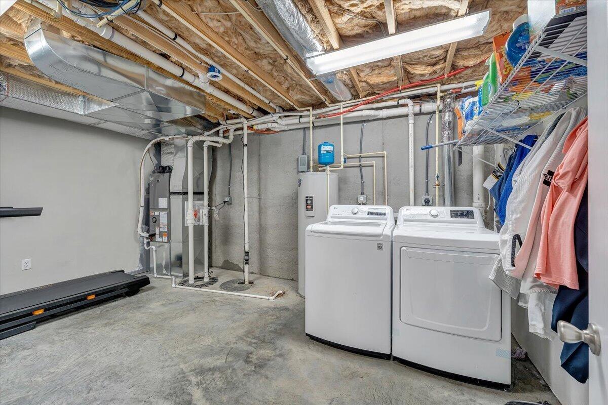 424 Cambridge Ct Road Vinton, VA 24179 - Photo 35 of 46 35-MIB08350