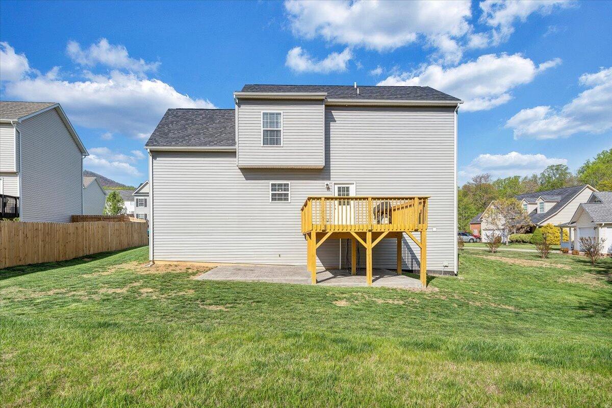 424 Cambridge Ct Road Vinton, VA 24179 - Photo 41 of 46 41-MIB08518