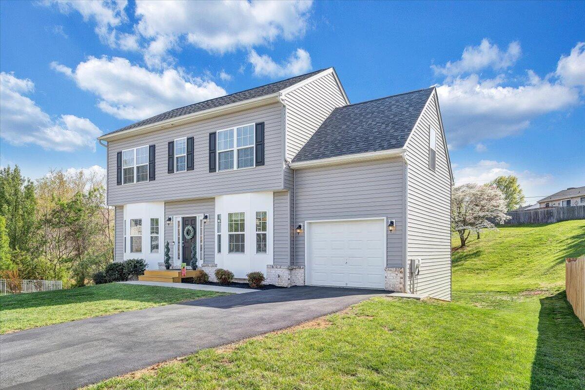 424 Cambridge Ct Road Vinton, VA 24179 - Photo 46 of 46 46-MIB08491