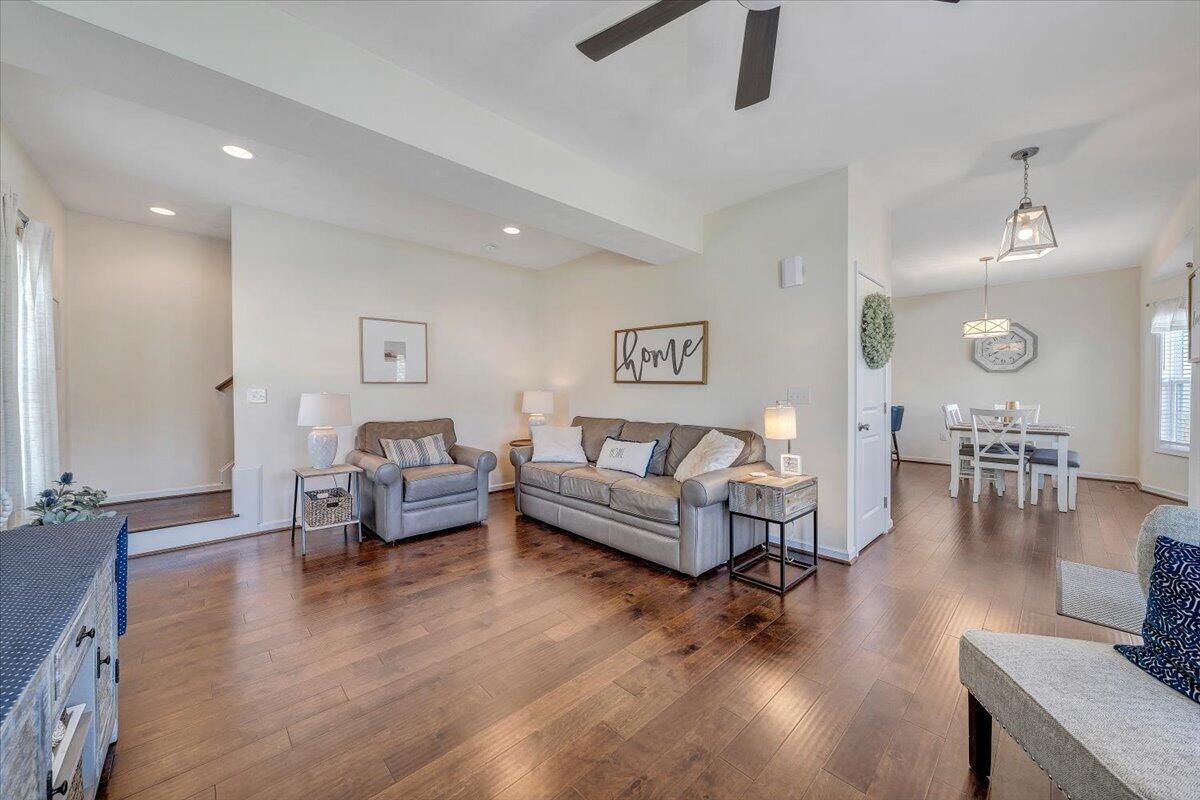 424 Cambridge Ct Road Vinton, VA 24179 - Photo 5 of 46 05-MIB08359