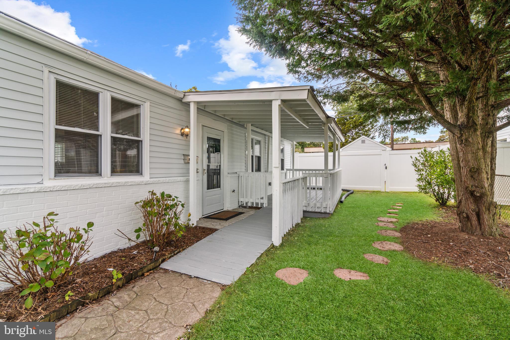 Welcome to 1009 Upton Road