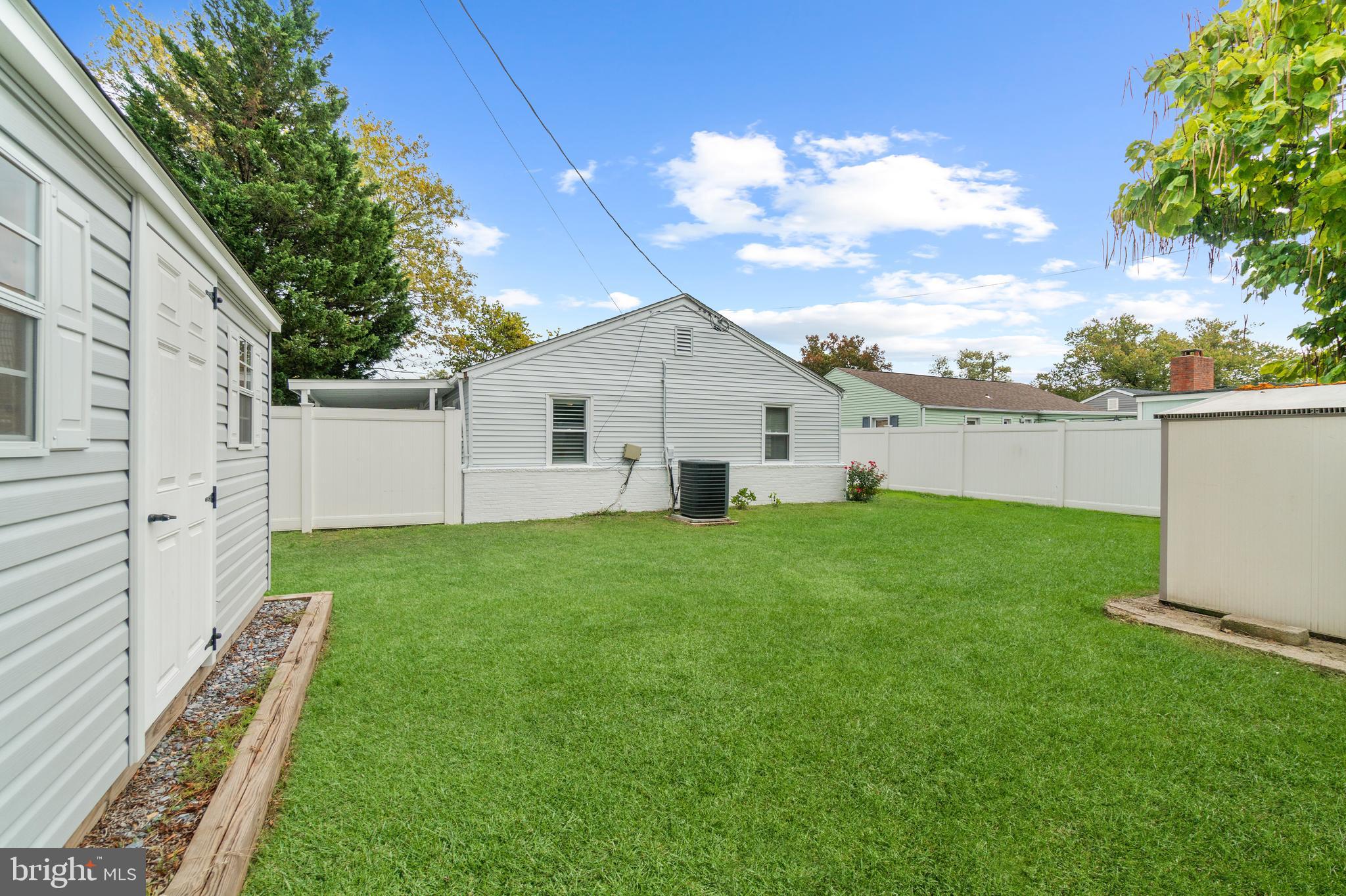1009 Upton Road Glen Burnie, MD 21060 - Photo 29 of 31 Large, grassy, fully-fenced yard