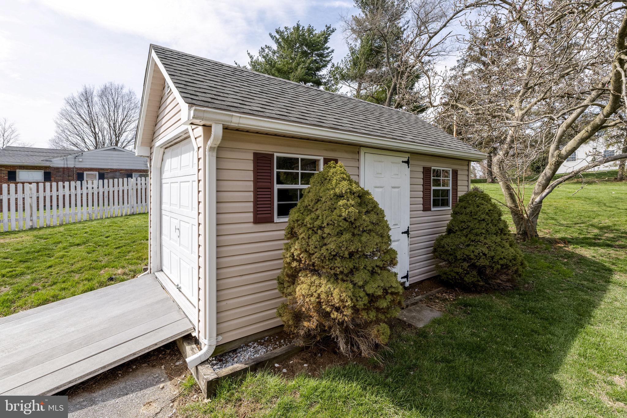 133 Summitville Road New Holland, PA 17557 - Photo 13 of 48