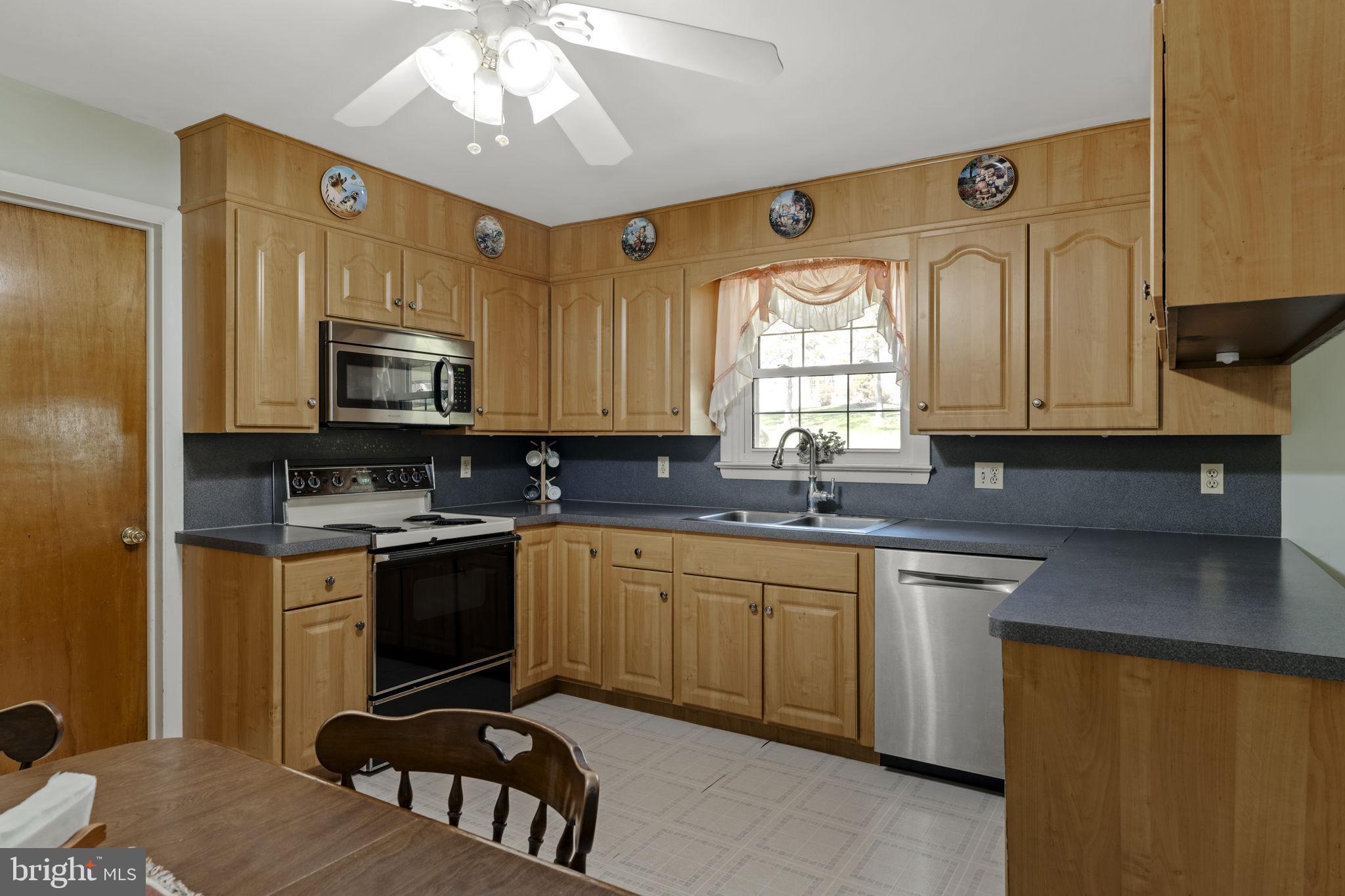 133 Summitville Road New Holland, PA 17557 - Photo 20 of 48