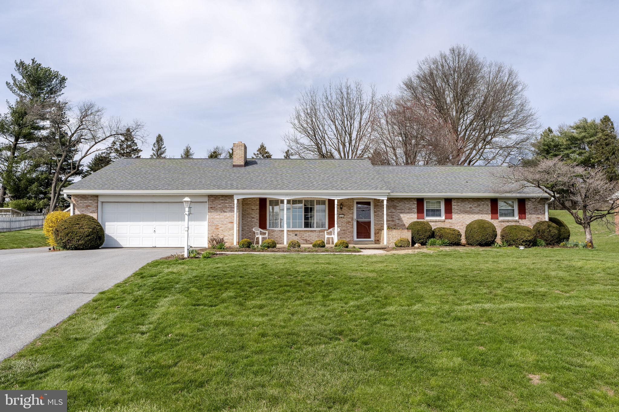 133 Summitville Road New Holland, PA 17557 - Photo 2 of 48
