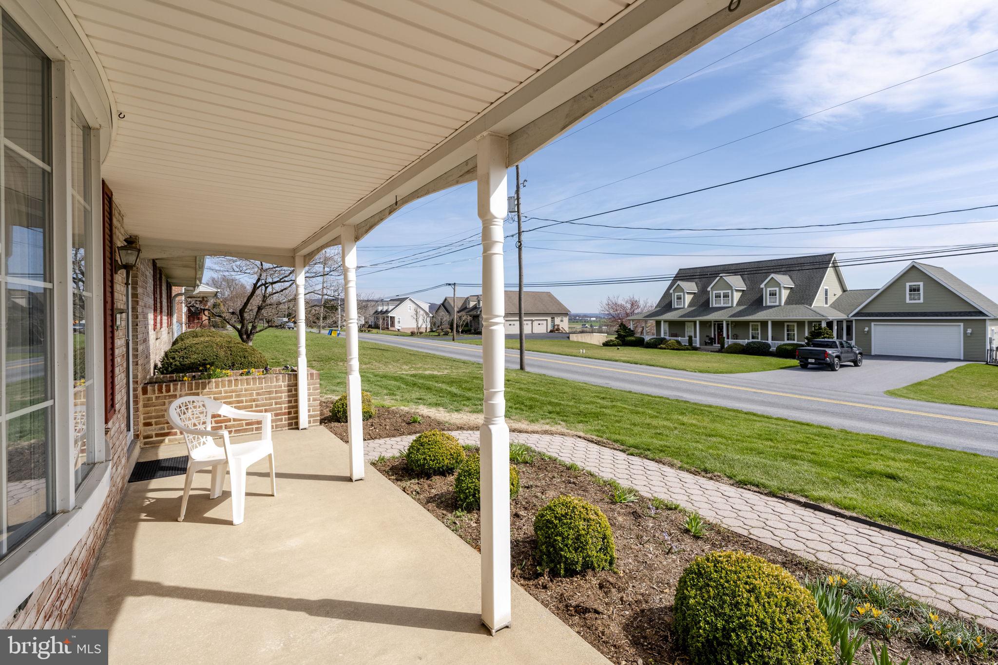 133 Summitville Road New Holland, PA 17557 - Photo 5 of 48